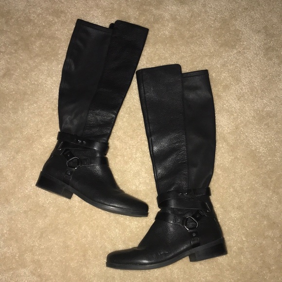 bcbg boots